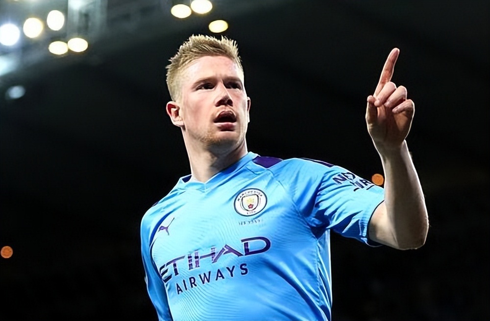 人盯人战术，一段萨利巴紧逼凯恩的短视频走红网络