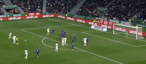 国足未来第一左后卫：华裔球星90万欧转会费登陆波兰联赛！